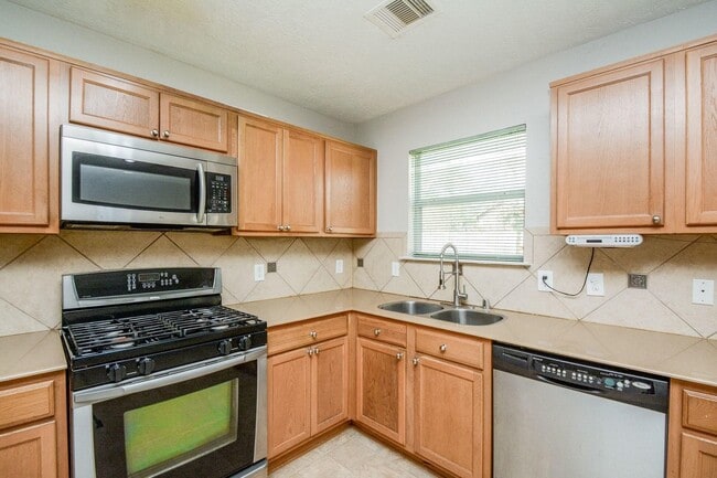 Building Photo - 21443 Maple Harvest Ln
