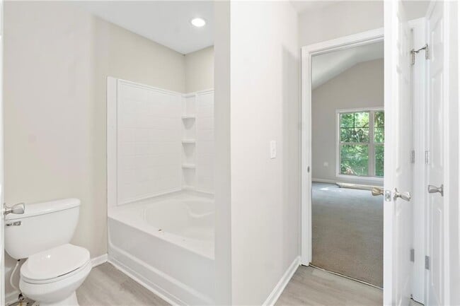 Building Photo - 4660 Lake Hill Trail