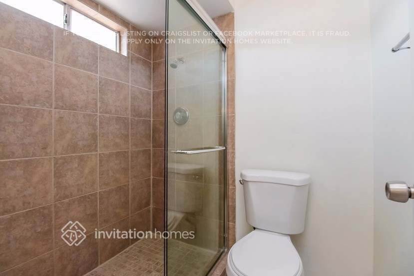 Building Photo - 3819 E Harmony Ave