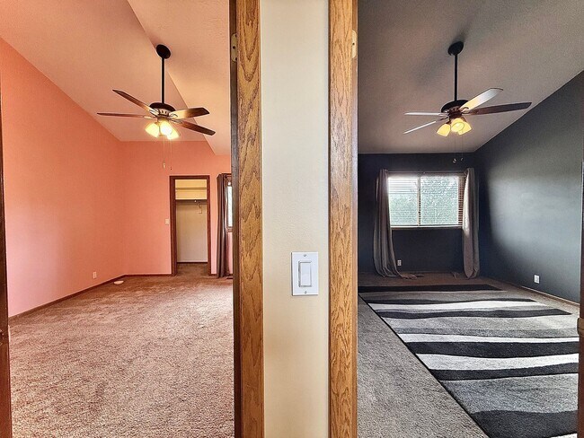 Building Photo - Jeremy Ranch Retreat – Available Now