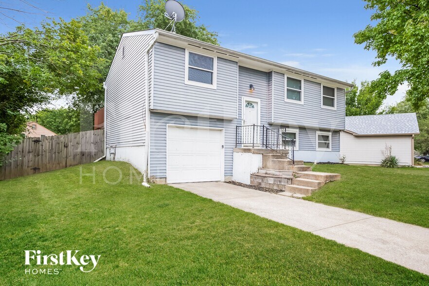 Building Photo - 5729 Ensenada Ave
