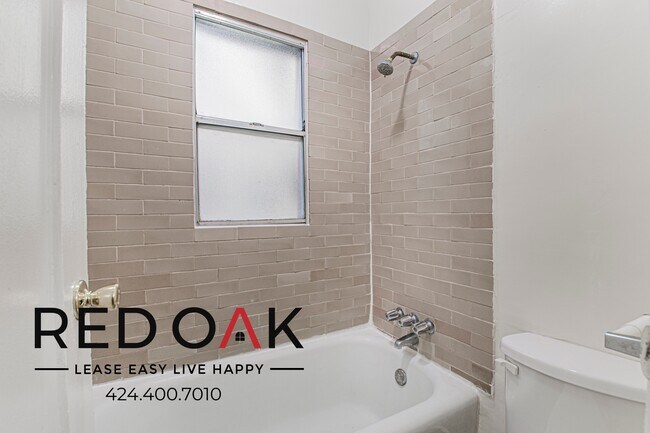 Building Photo - 836 Sanborn Ave