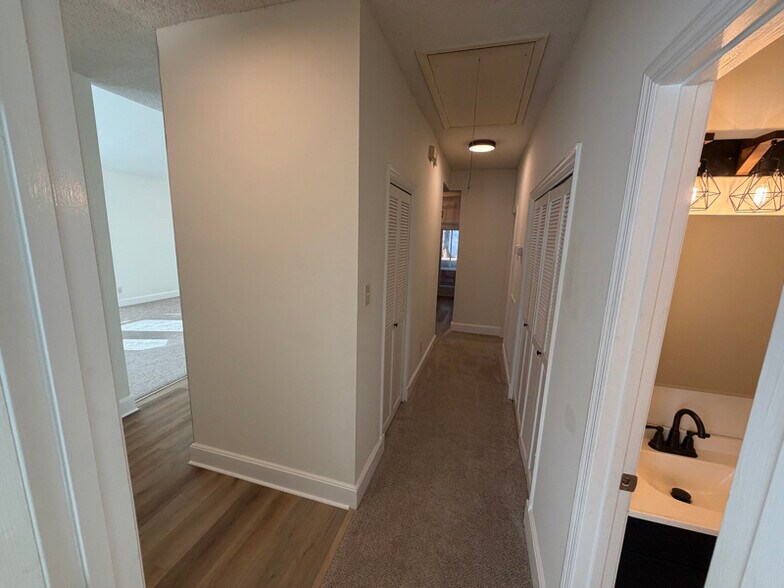 Building Photo - 105 Wynfield Ct