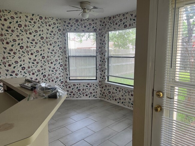 Building Photo - 5618 Village Arbour Dr