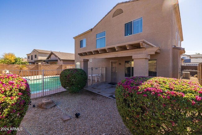 Building Photo - 16170 W Port Royale Ln