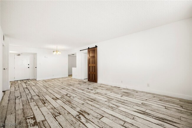 Building Photo - 3930 University Center Dr