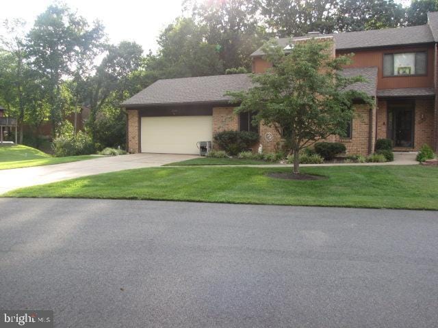 Building Photo - 2576 Tree House Dr