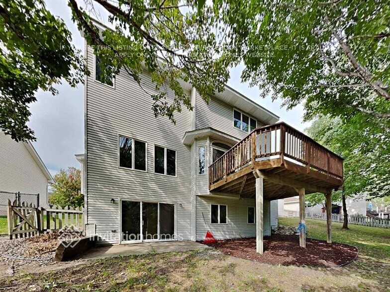 Building Photo - 430 Elsie Inn