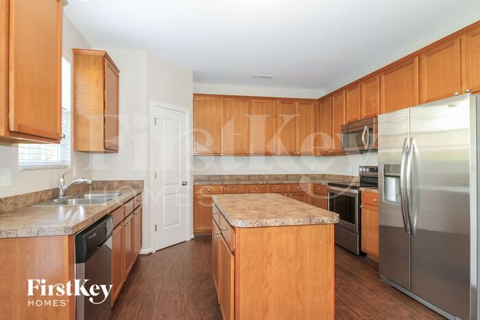 Building Photo - 460 Shady Grove Ct