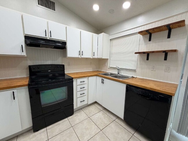 Building Photo - 3532 Glenburn Ct