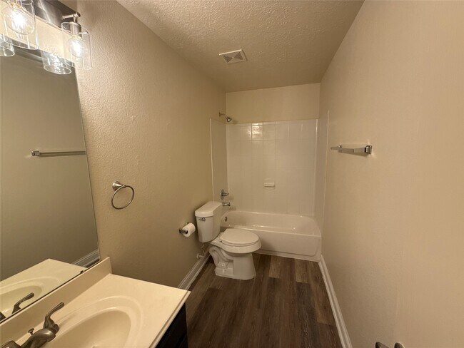 Building Photo - 3115 Ribbon Creek Way