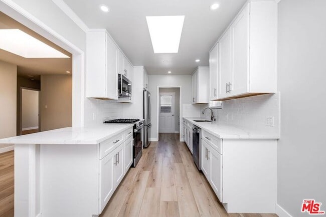 Building Photo - 12530 Stanwood Pl