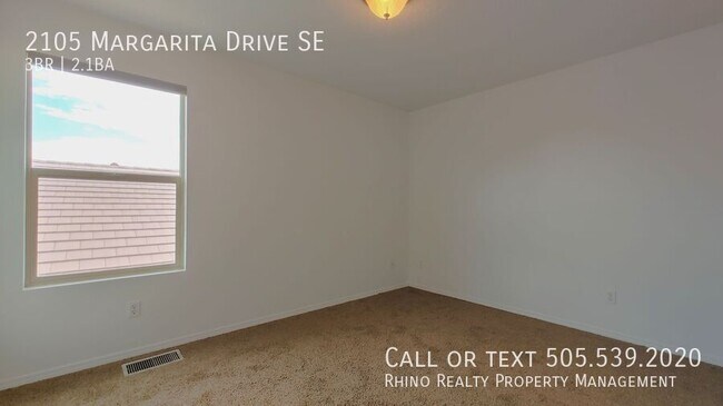 Building Photo - 2105 Margarita Dr SE