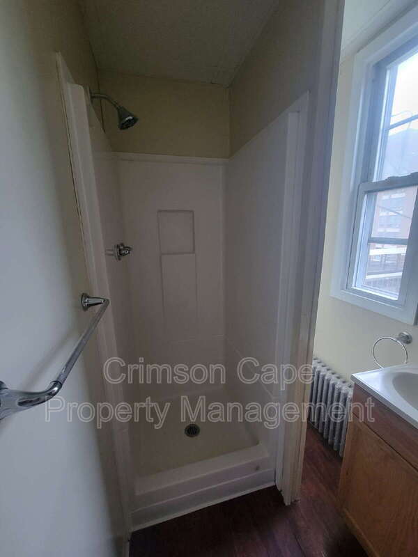 Building Photo - 34 E Church St