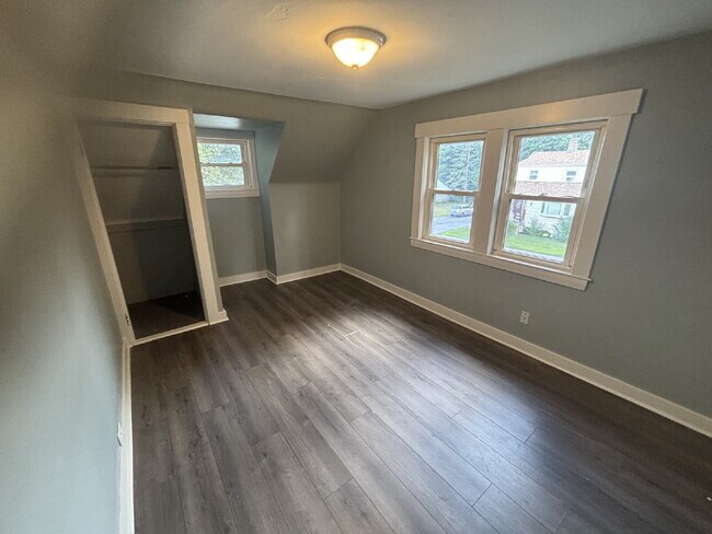 Building Photo - Spacious & Bright 2BR Duplex Unit Featuring Private Yard & Ample Parking