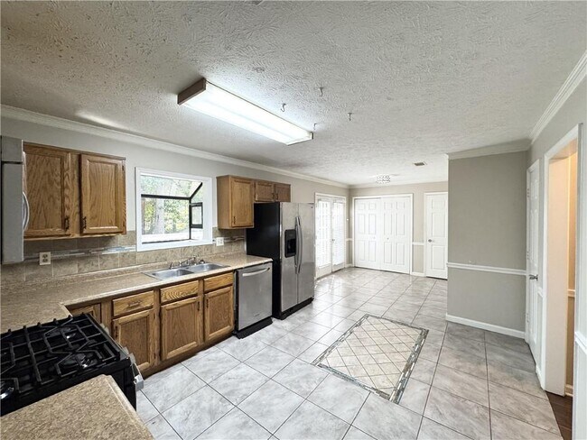 Building Photo - 4991 Sugar Creek Dr
