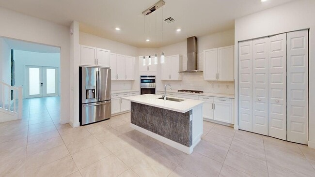Building Photo - 10780 Oceano Wy