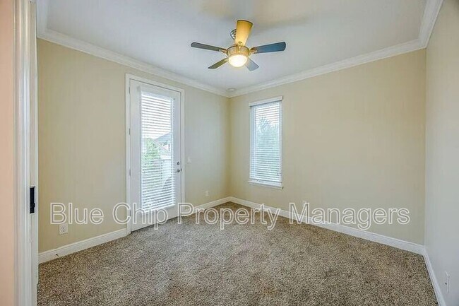 Building Photo - 8477 Greider Way