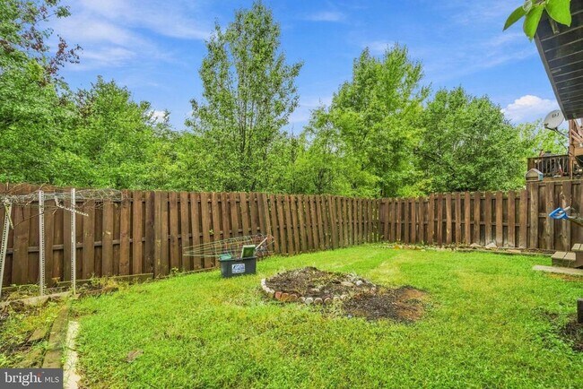 Building Photo - 16880 Jed Forest Ln