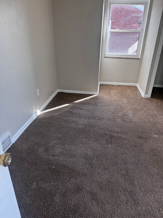 Building Photo - 20170 Priday Ave