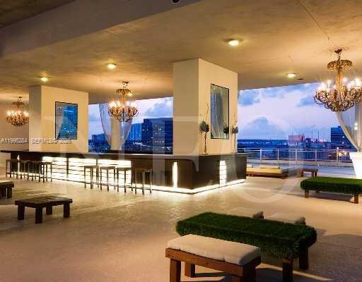 Building Photo - 690 SW 1st Ct