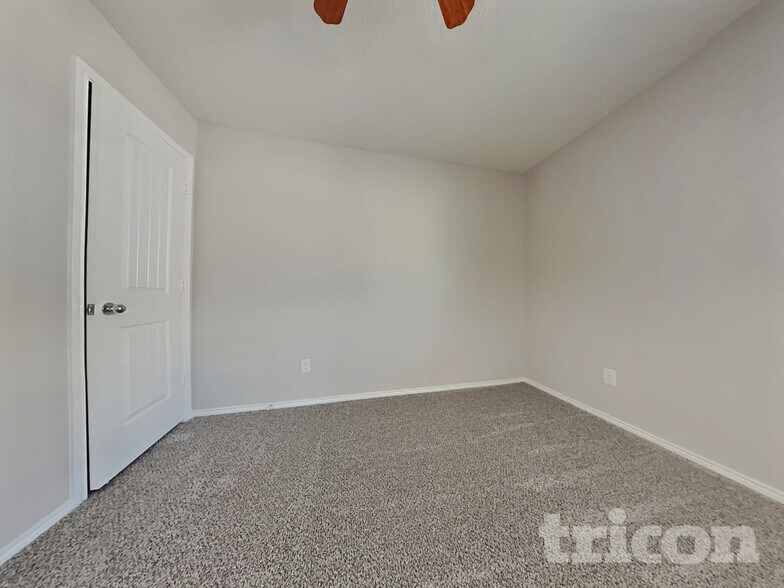 Building Photo - 1805 Westfall Dr