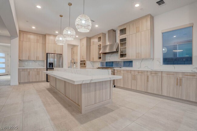 Building Photo - 230 Carmel Sky St