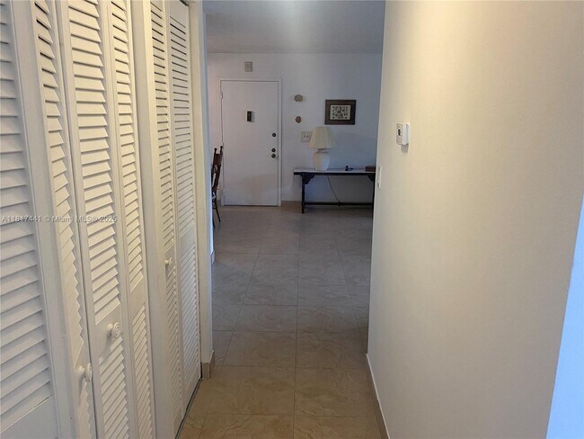Building Photo - 7965 SW 86th St