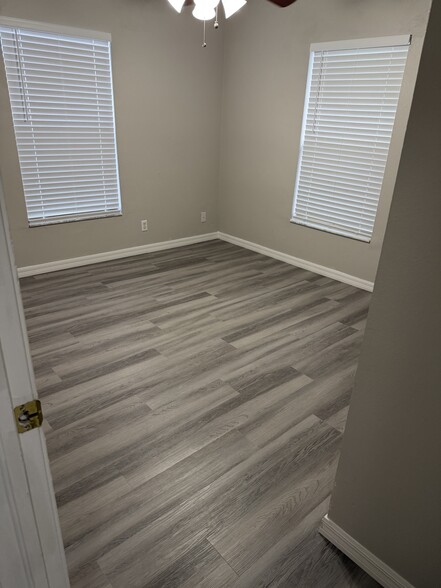 Building Photo - 201 Penmark Stone Pl