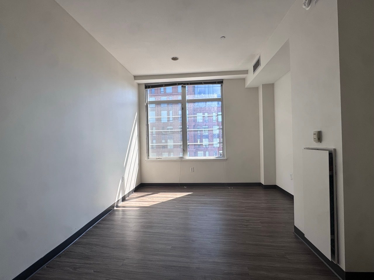 Building Photo - 147 E Berkeley St
