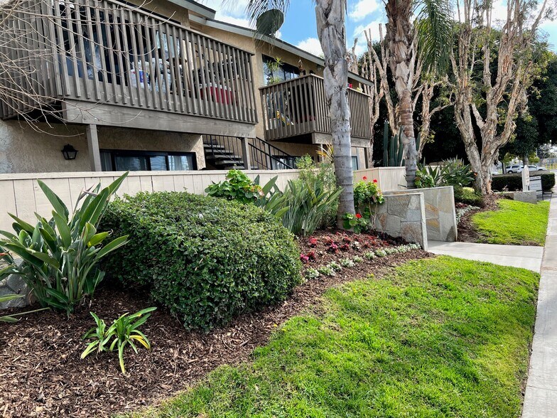 Exterior - 9450 Holder St