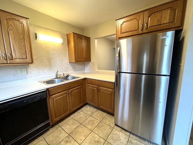 Building Photo - 3BR Fort Collins Gem – Where Comfort Meets Convenience + $300 Bonus!
