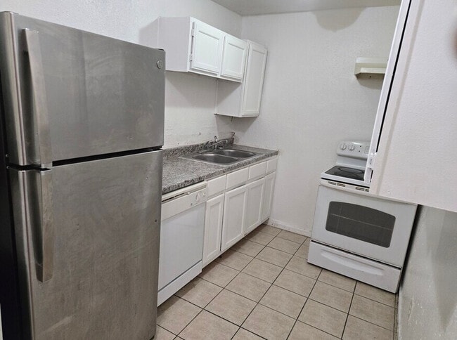 Building Photo - 3416 Wendelkin St