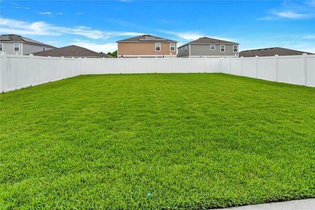Building Photo - 12737 Tannencrest Dr