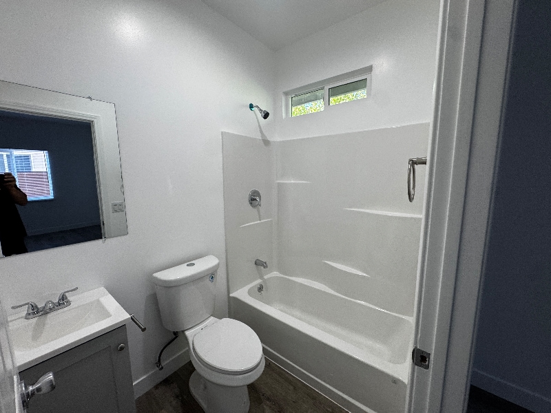 Building Photo - 1976 W 18th St