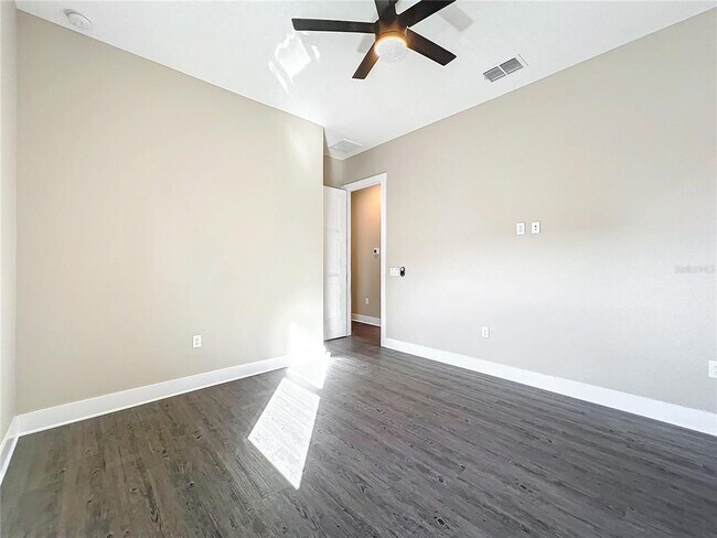 Building Photo - 1793 Lakehill Dr