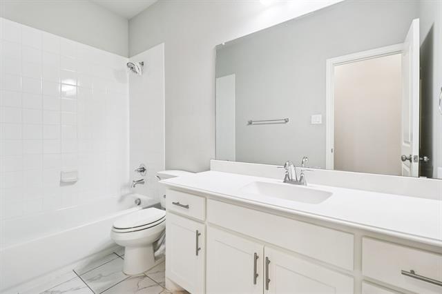 Building Photo - 1708 Daisy Corner Dr