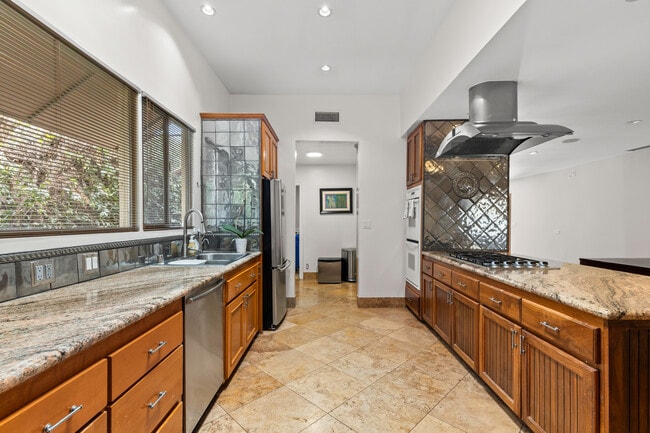 Building Photo - 12510 W Sunset Blvd