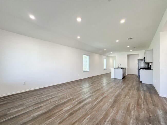 Building Photo - 5715 Vintage Oakmont Dr