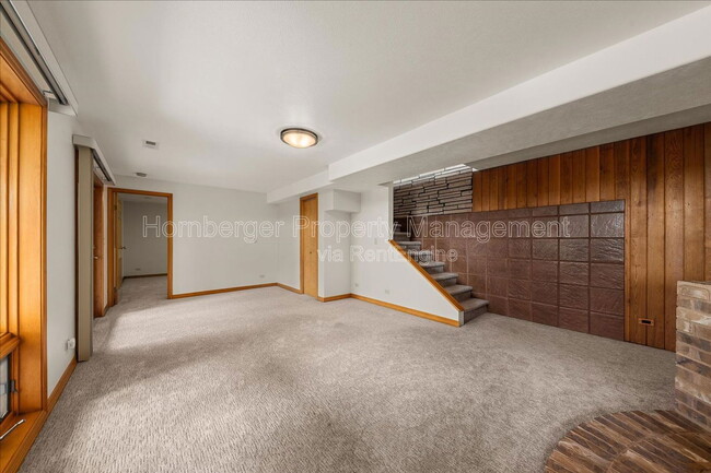 Building Photo - 5203 N Mulvaney Ct
