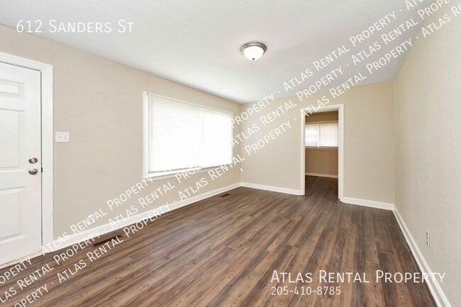 Building Photo - 612 Sanders St