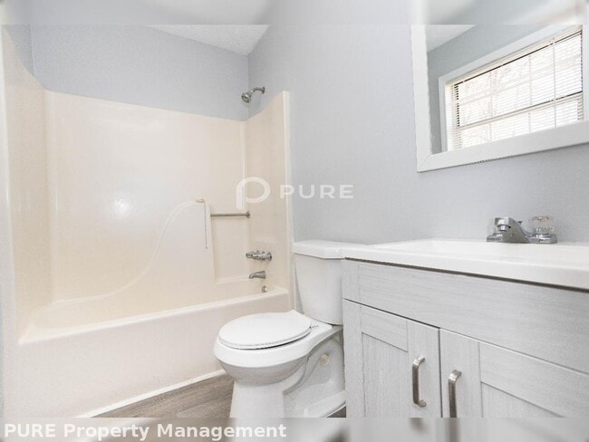 Building Photo - 6528 Buffington Rd