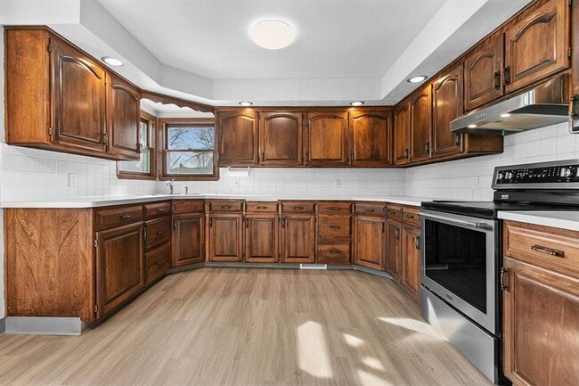 Building Photo - 1730 S Madison St