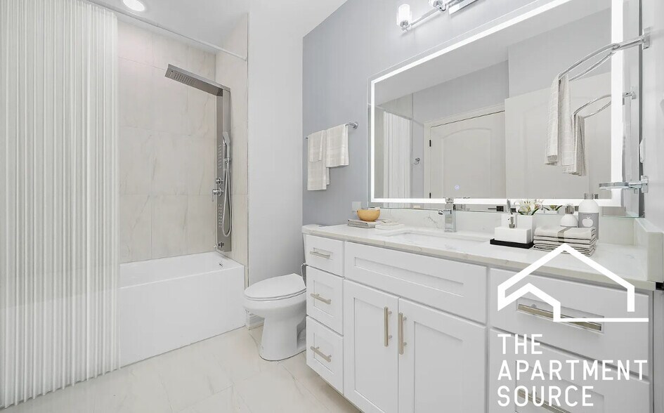 Building Photo - 215 S Westmore-Meyers Rd