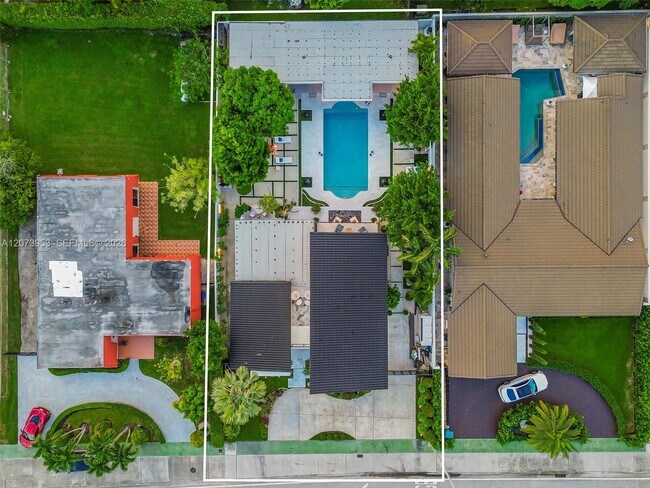 Building Photo - 8761 SW 56th St