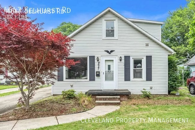 Primary Photo - Wonderful North Olmsted Home