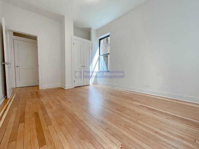 Building Photo - 664 W 163rd St
