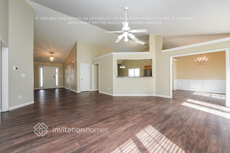 Building Photo - 2819 Merrion Park Ln NE