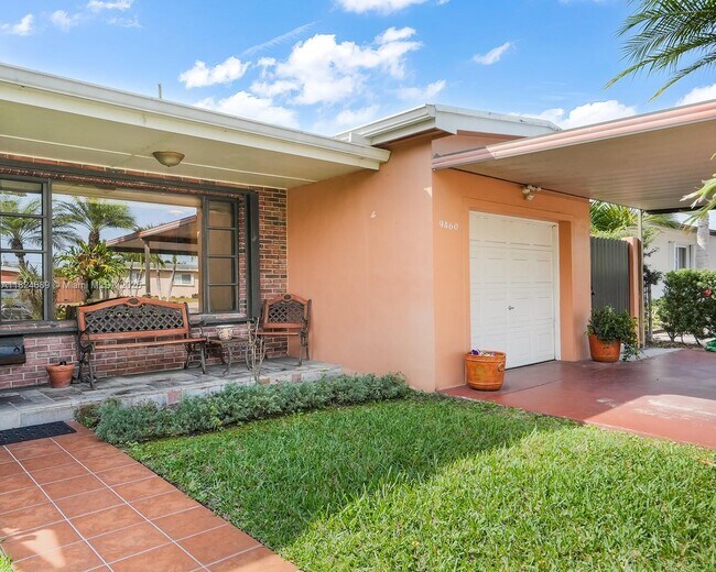 Building Photo - 9460 SW 53rd St