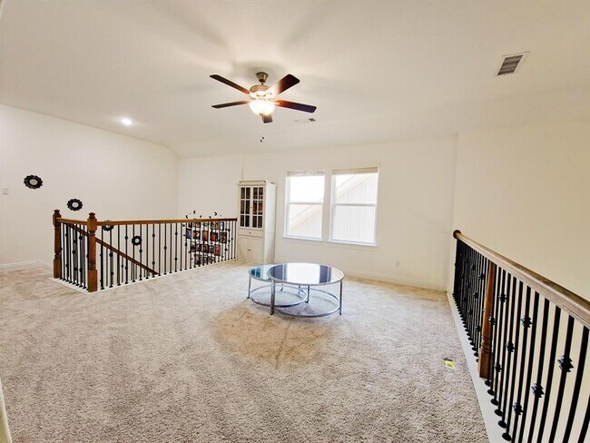 Building Photo - 332 Turnbuckle Bnd